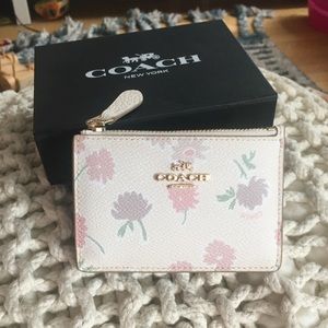 Coach coin purse / mini wallet pouch